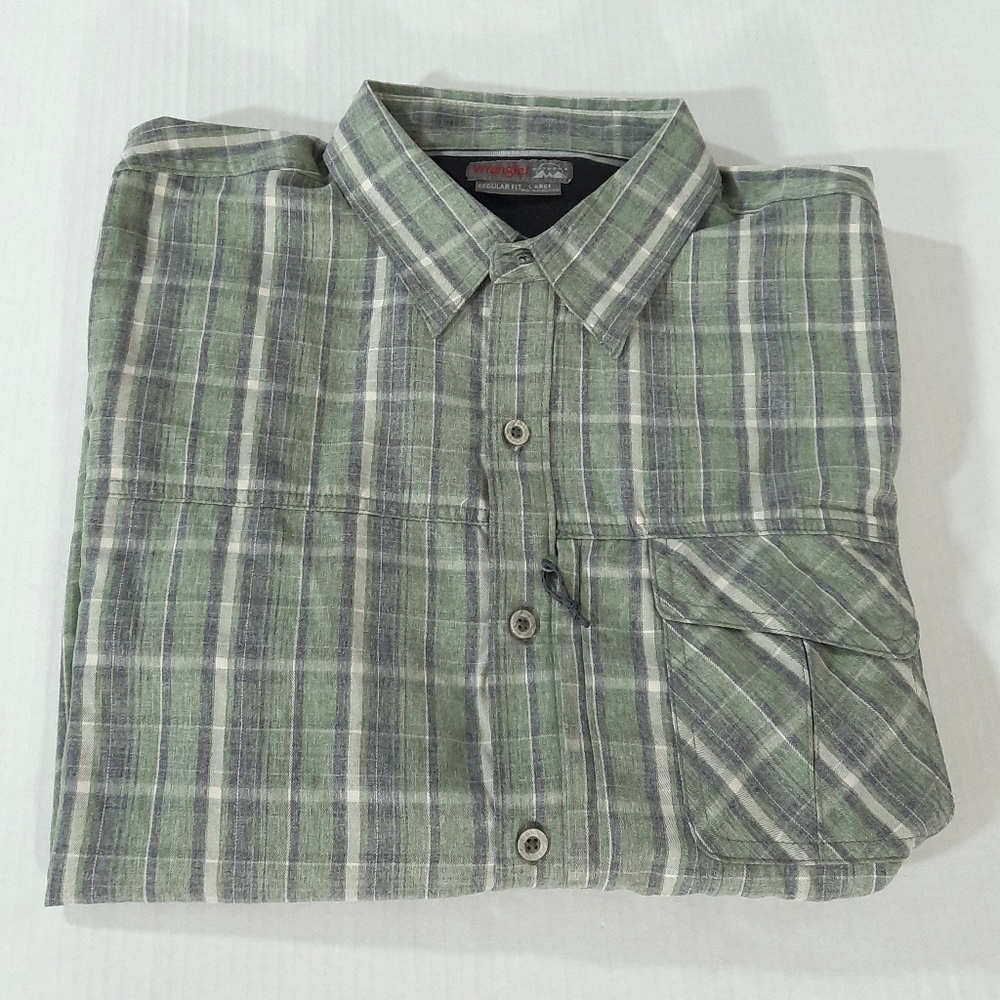 Wrangler Outdoor Roll-Tab LS Plaid Button Down Shirt Pockets Logo Men L Runs Big